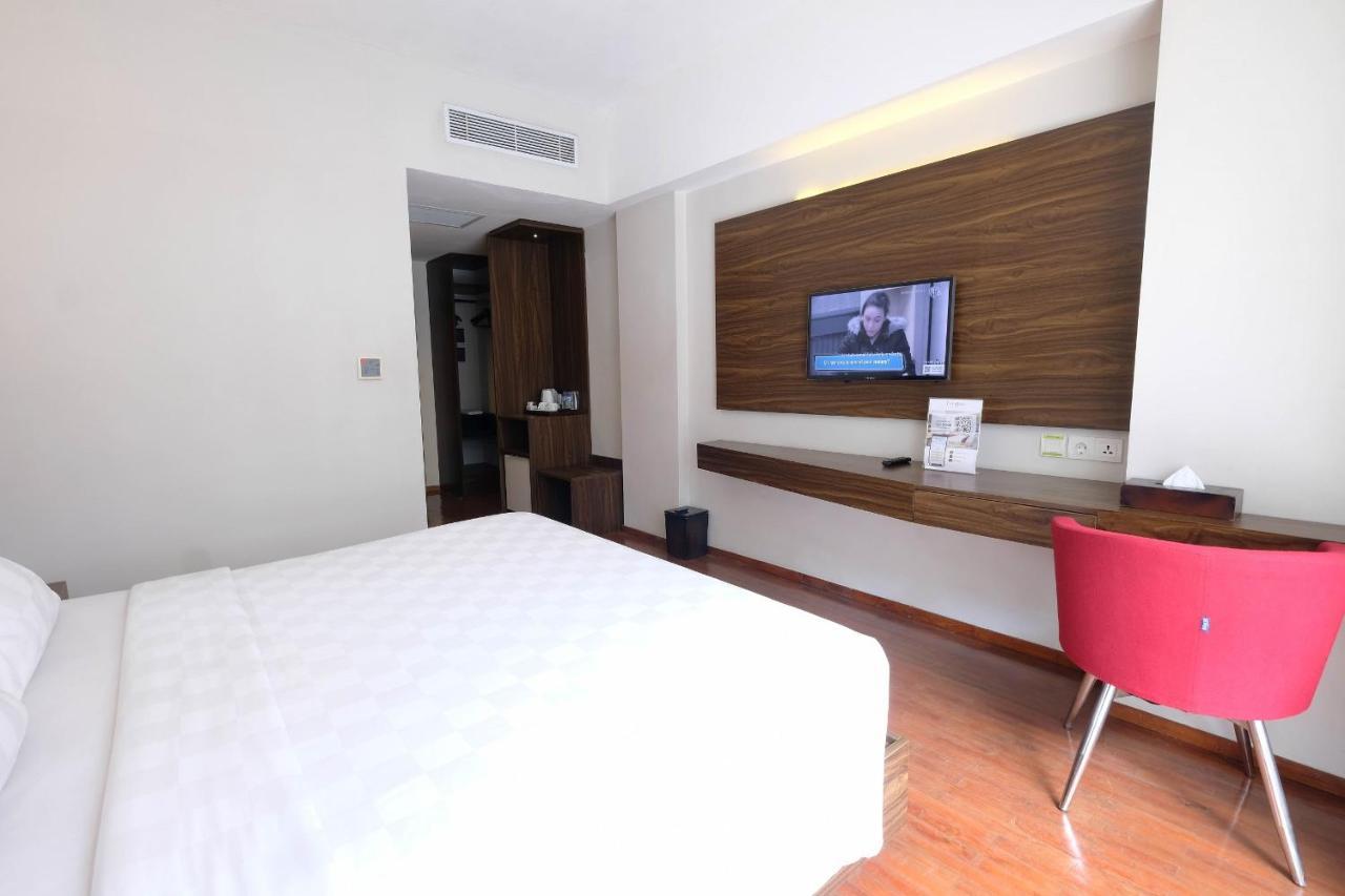 The Bene Hotel Кута Экстерьер фото